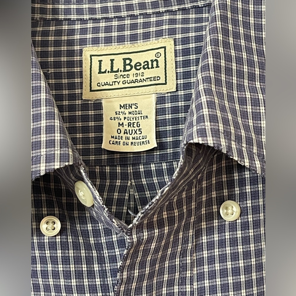 LL BEAN Men’s Blue Dress Shirt - Size Reg M-Long Sleeve Button Down - EUC - Picture 2 of 7